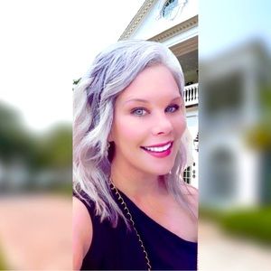 Meet your Posher, Alexandra